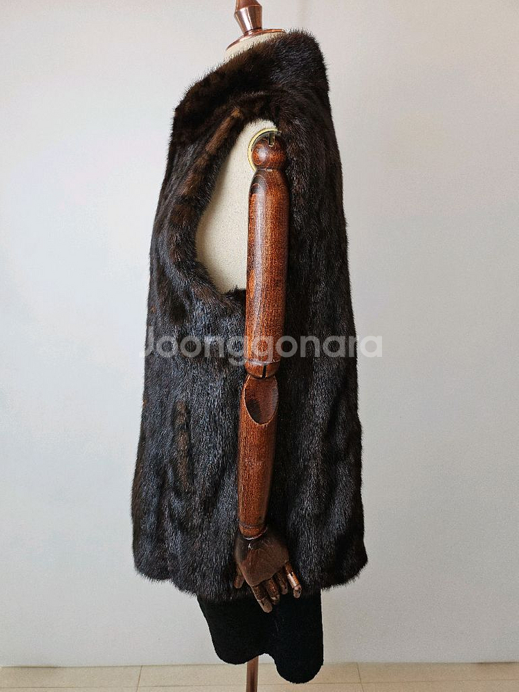 미사용급 제이밍크 브라운호피 풀스킨 밍크베스트--4