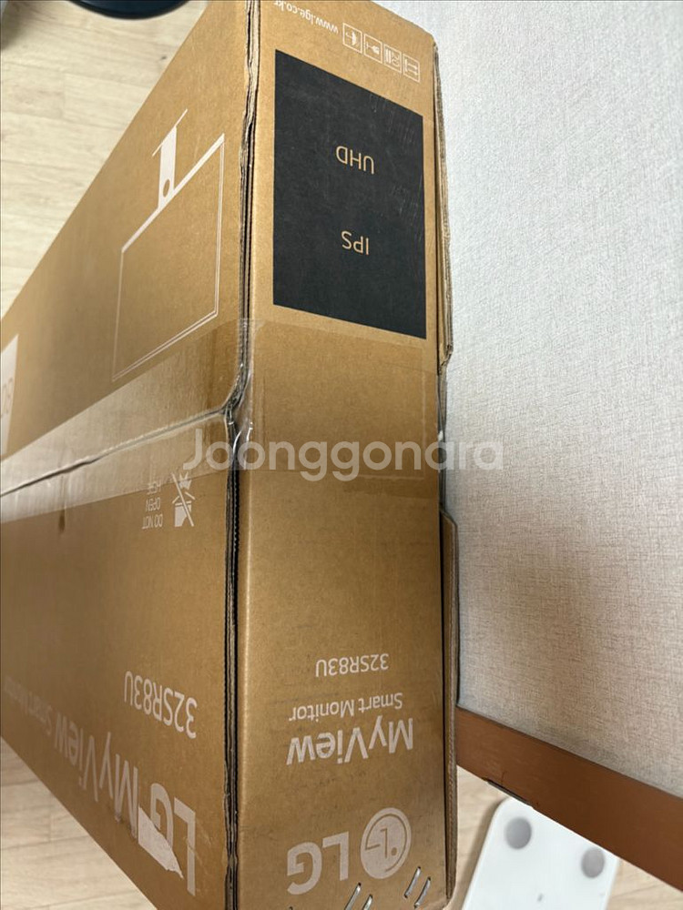 미개봉 LG 마이뷰 32인치 4K 스마트 모니터--3