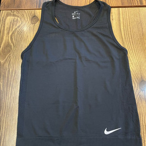 나이키 여성용 민소매 나시