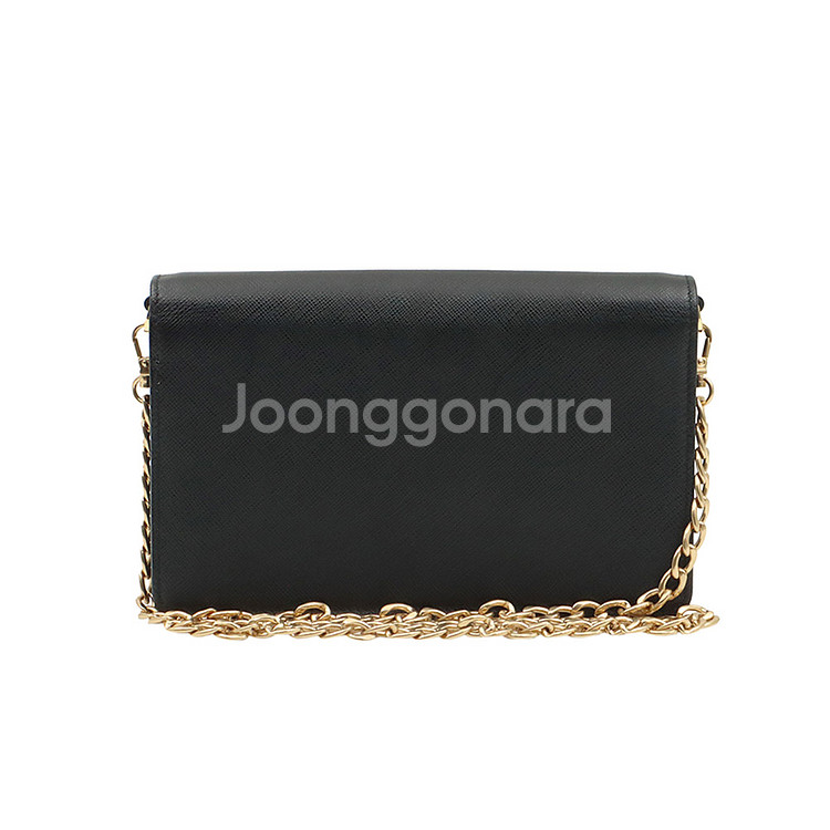 프라다 블랙 사피아노 레터링 로고 금장 체인 플랩 미니 크로스백 / 1BP012--2