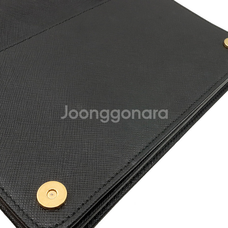 프라다 블랙 사피아노 레터링 로고 금장 체인 플랩 미니 크로스백 / 1BP012--6