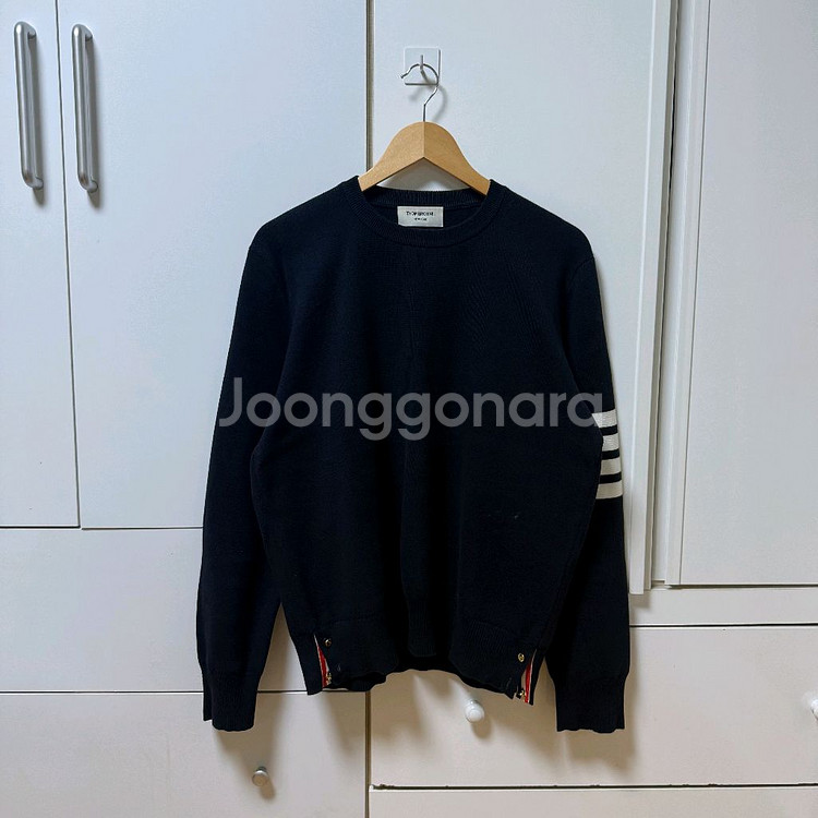 톰브라운 사선완장 밀라노스티치 금장 니트4사이즈--0