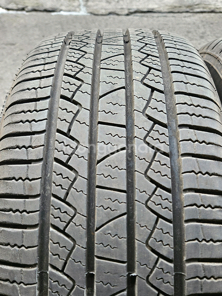 235/60R18 중고타이어--1