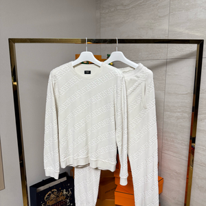 [상의L,하의48]펜디 FF 풀 패턴 모노그램 니트 조거팬츠 셋업