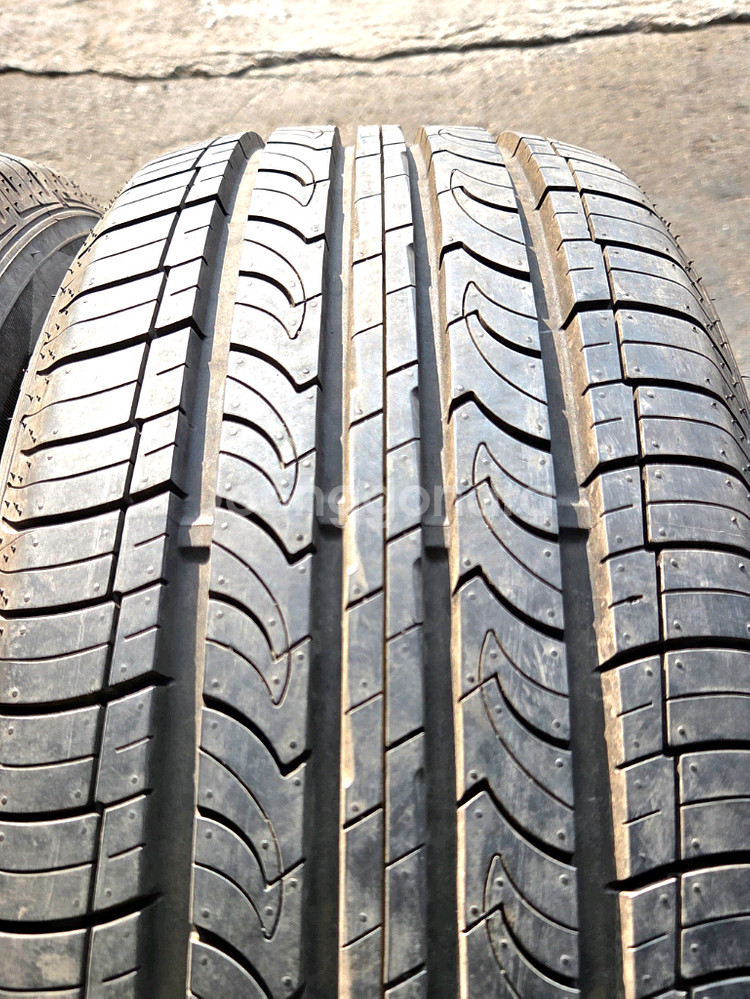 2356017 235 60 17 넥센 굿타이어 신품급 팝니다--1