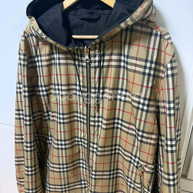 버버리 리버시블 체크 후드 바람막이 자켓XL사이즈--1