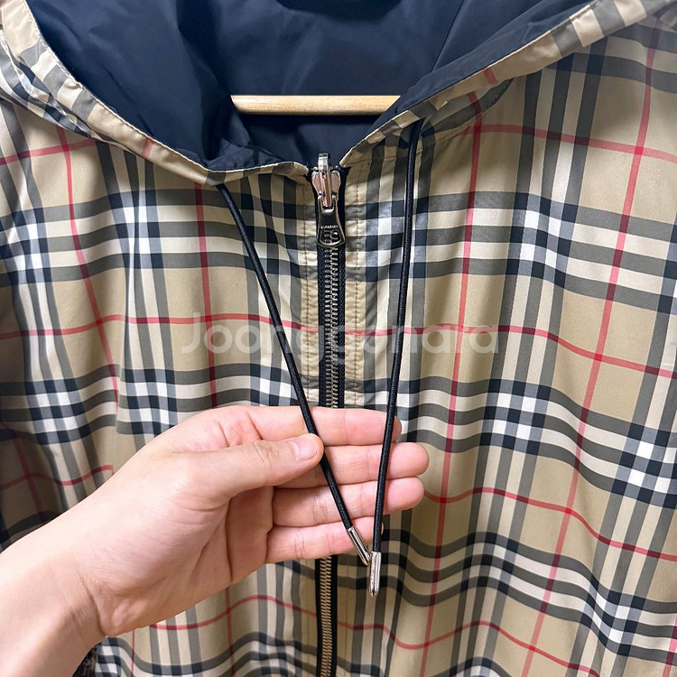 버버리 리버시블 체크 후드 바람막이 자켓XL사이즈--2