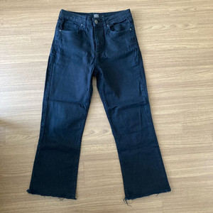 얼반아웃피터스 블랙진 청바지