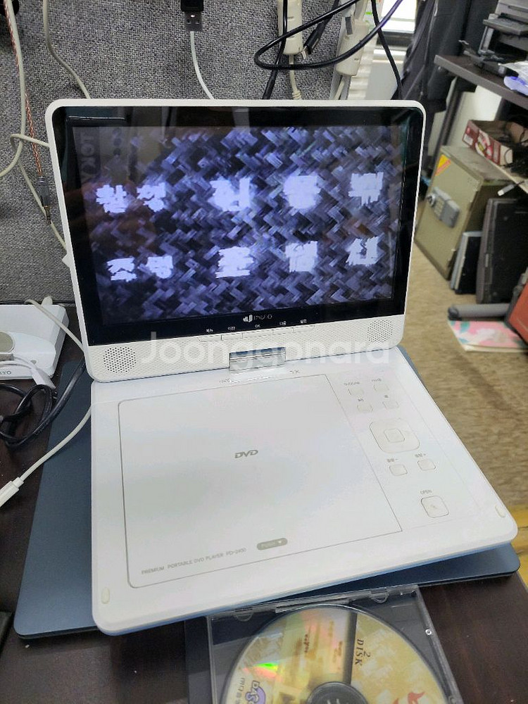 인비오 PD-2400 휴대용 DVD 플레이어--0