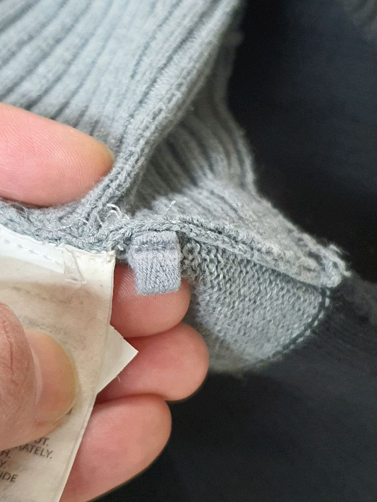 ARMANI EXCHANGE 아르마니 익스체인지 머플러카라 긴팔 면니트티--8