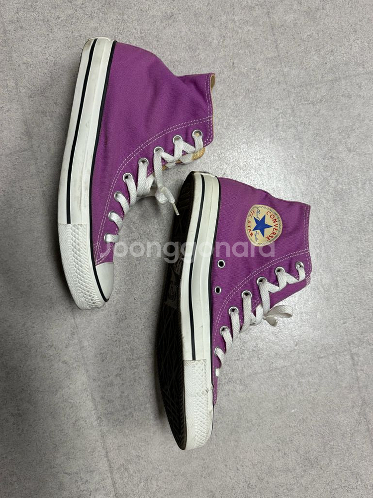 컨버스 척테일러 올스타 하이 퍼플 260사이즈 팝니다.--0