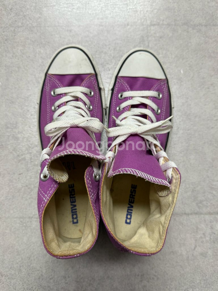 컨버스 척테일러 올스타 하이 퍼플 260사이즈 팝니다.--1