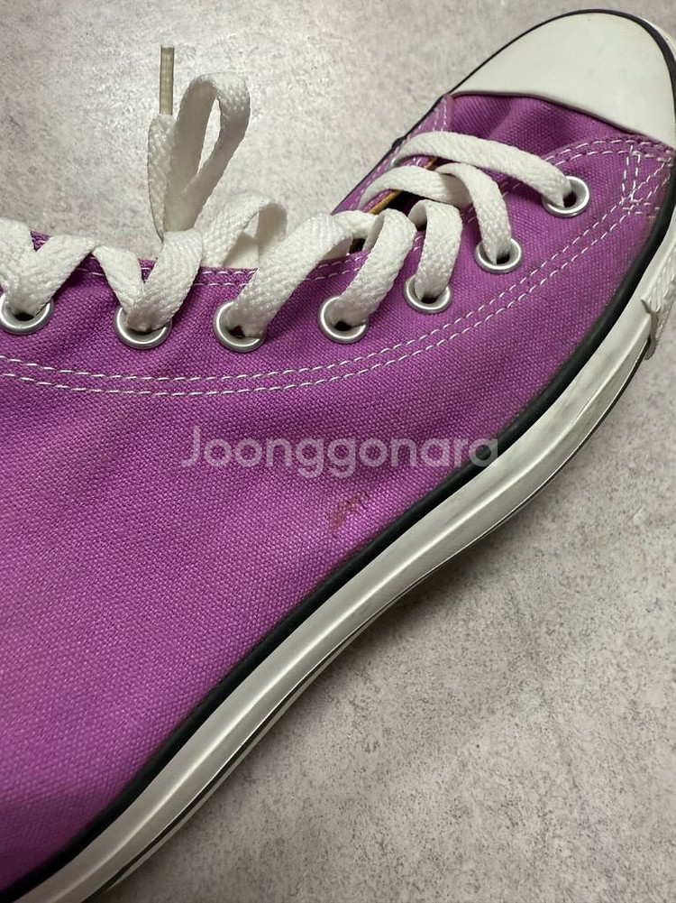 컨버스 척테일러 올스타 하이 퍼플 260사이즈 팝니다.--7
