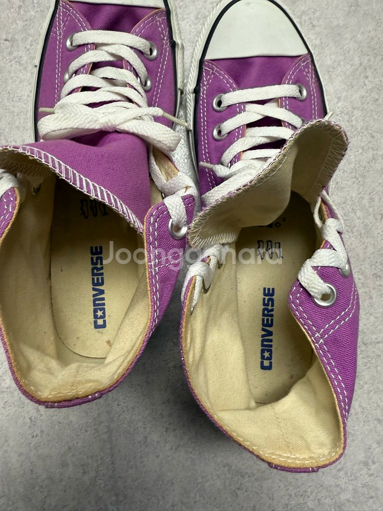 컨버스 척테일러 올스타 하이 퍼플 260사이즈 팝니다.--4