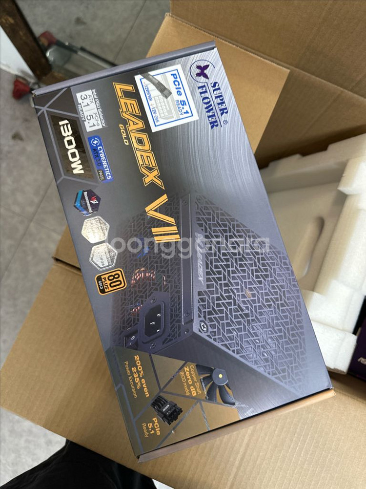 고사양 컴퓨터 Flux pro, RTX5090, AI--4