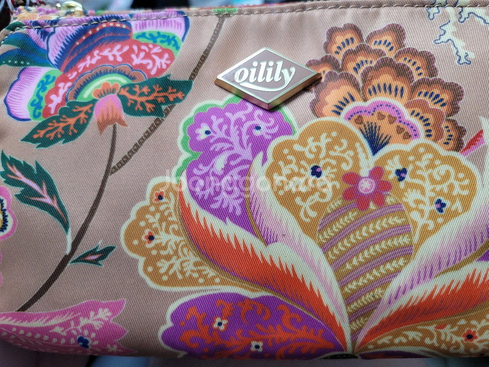 오일릴리 크로스백 가방 새제품 판매합니다--3