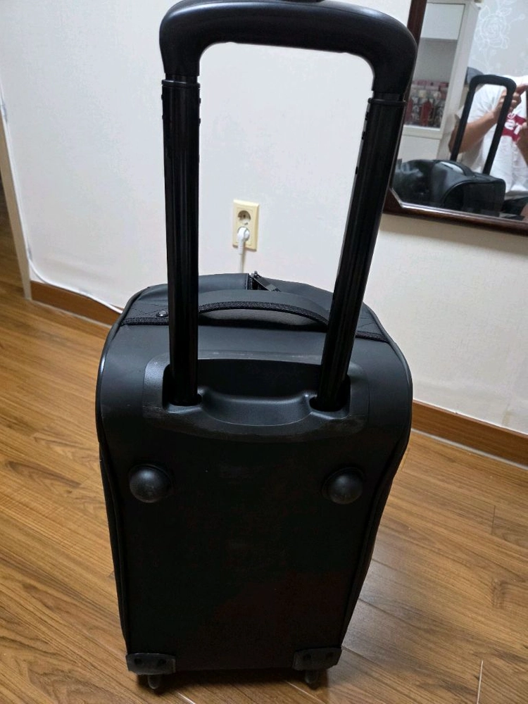 벤츠 더플백 (보스턴백) 판매합니다. 이미지