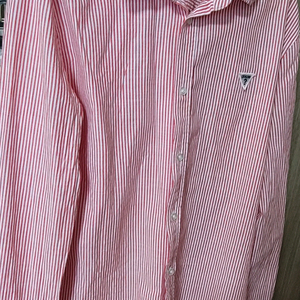 게스 guess. 남자 남방. 국내제조.