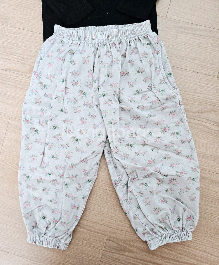 여아 꽃바지와 카라티셔츠 S사이즈 총3개--2