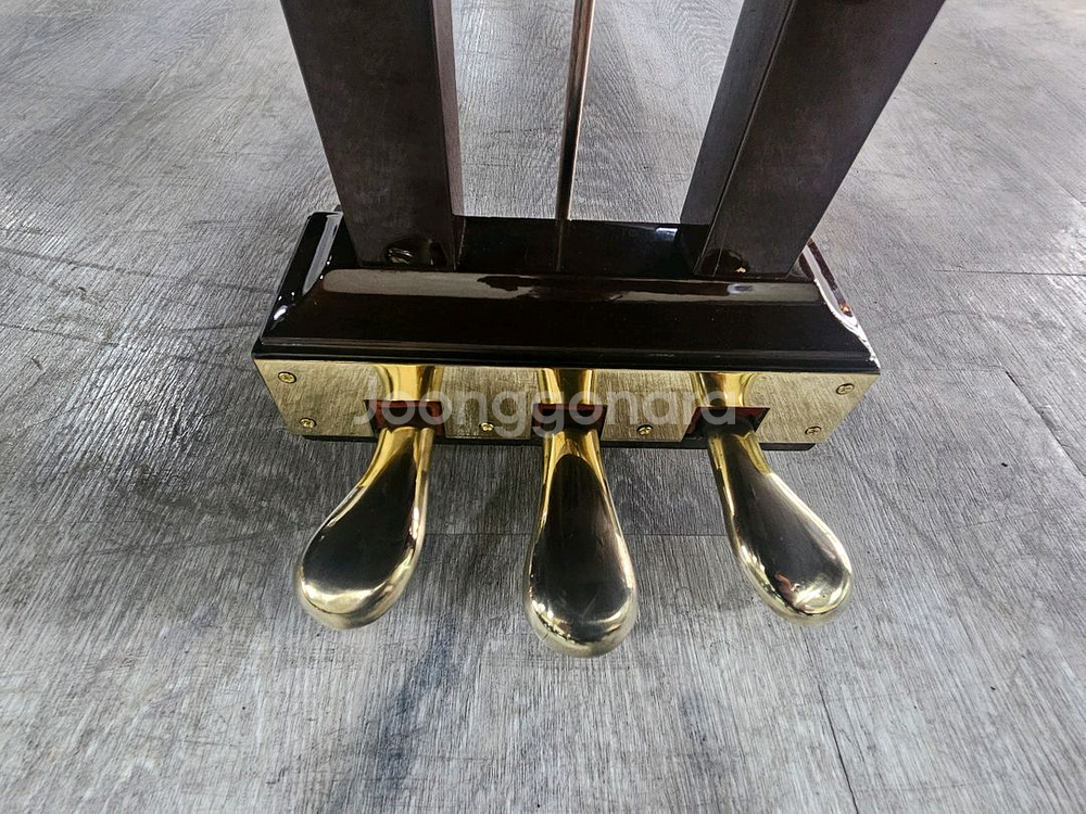 영창그랜드피아노 C-185--3