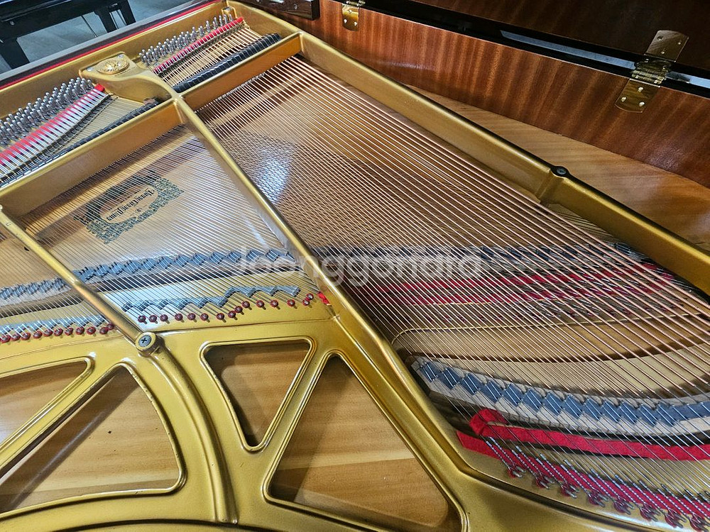 영창그랜드피아노 C-185--9