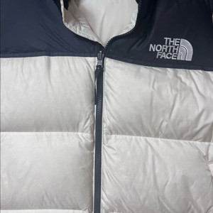 노스페이스 여성 조끼 패딩점퍼 팝니다