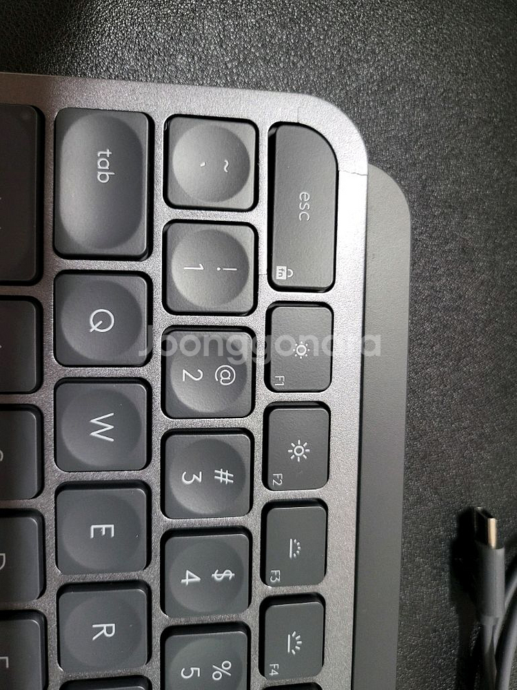 로지텍 MX Keys S 키보드--1