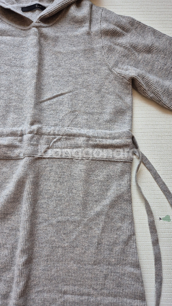 지컷(gcut) 후드 니트 원피스 멜란지그레이색상--3