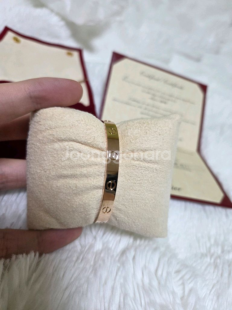 까르띠에 러브팔찌 로즈골드 16호 새상품급--1