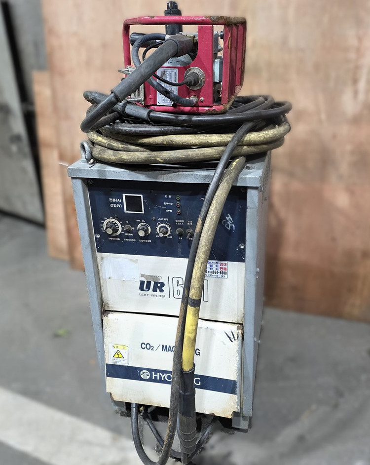 효성 인버터 CO2/MAG/MIG 600A 반자동용접기 #중고 CO2용접기 이미지