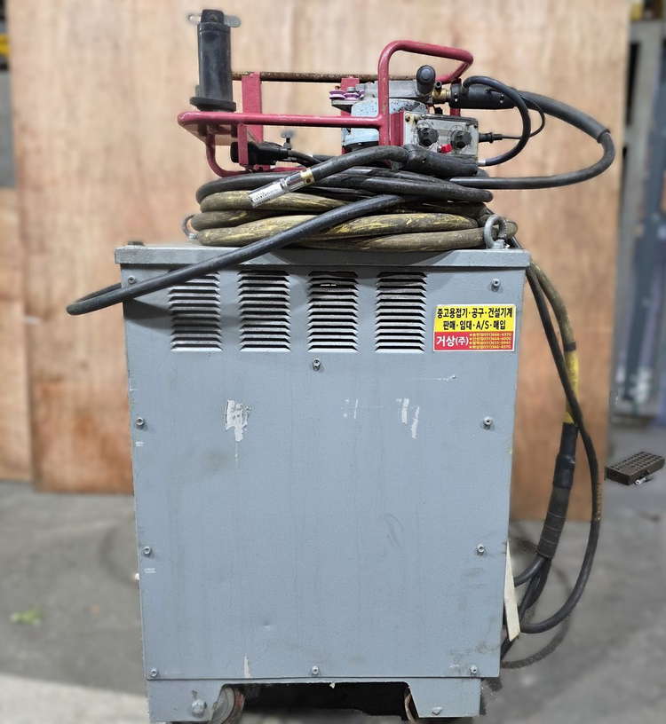 효성 인버터 CO2/MAG/MIG 600A 반자동용접기 #중고 CO2용접기 이미지