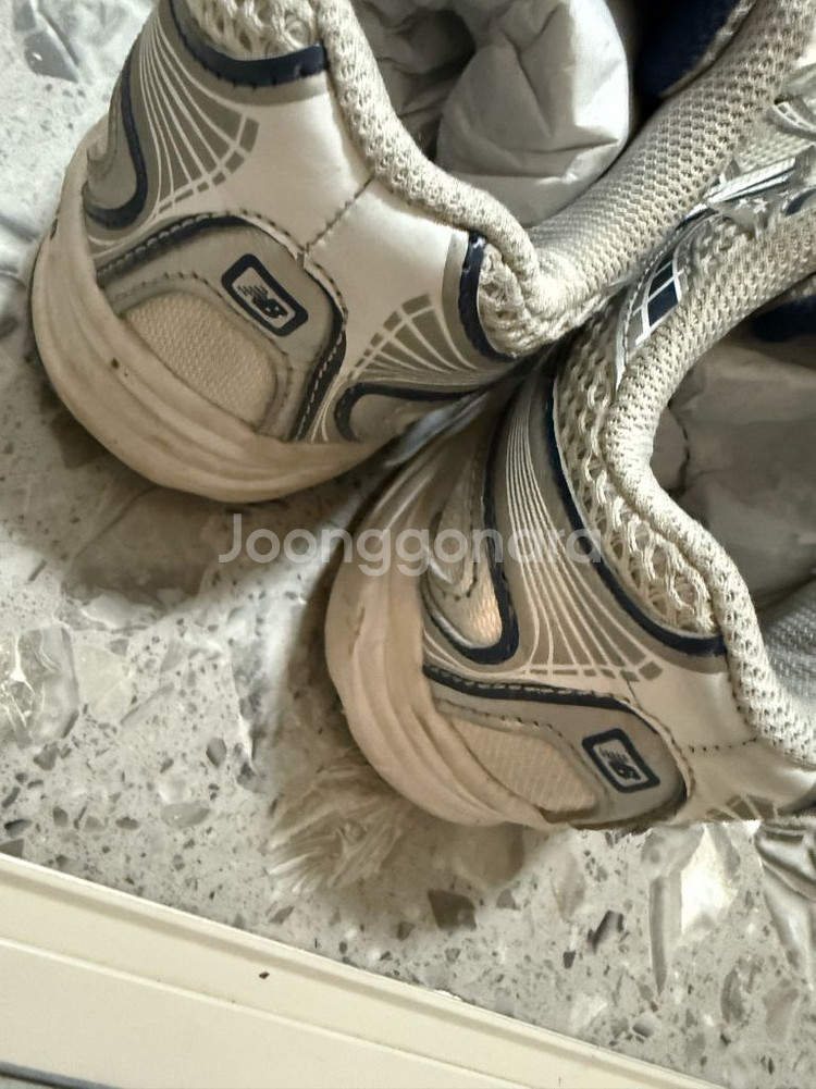 뉴발란스 키즈 740 210사이즈--1