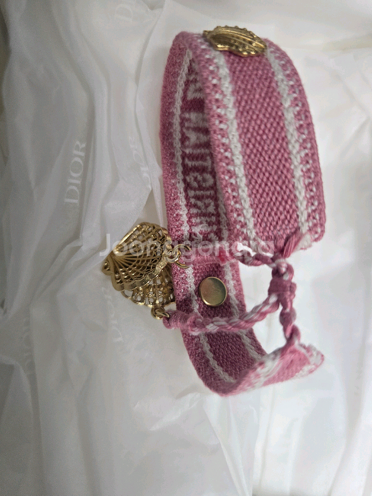 크리스찬디올 오븐팔찌 (새제품)--3