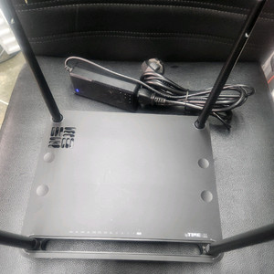 ipTIME AX8008M 무선공유기 8포트