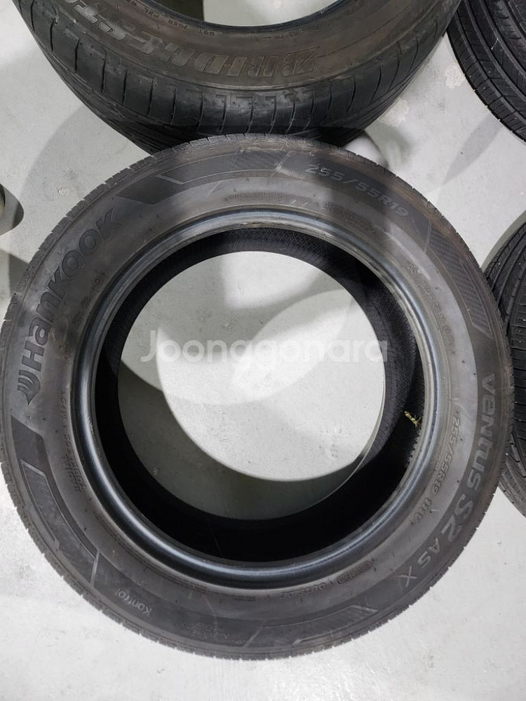 타이어 255/55R/19 4개--4