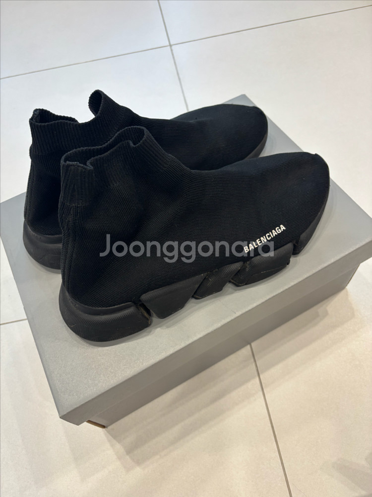 발렌시아가 스피드러너 44 블랙--0