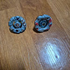 메탈베이블레이드 버서케 베기라도스,반디드 골렘 팝니다