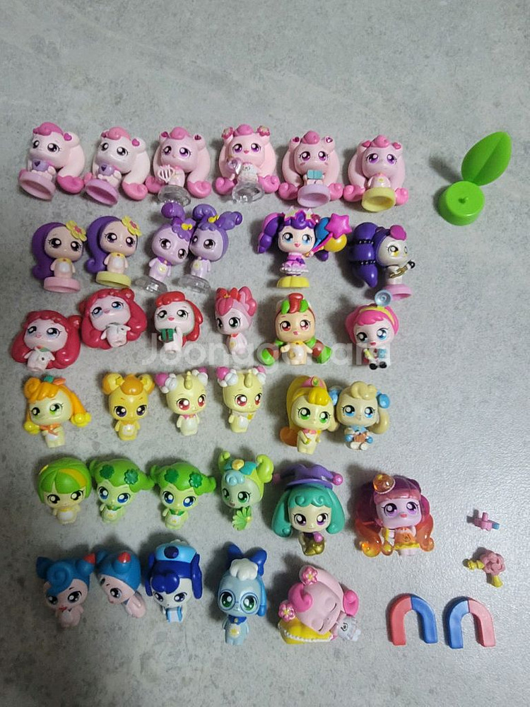 캐치 티니핑 장난감 풀세트 + 티니핑 피규어 35개 + 티니하트윙 + 인형 10개 + 퍼즐 액자 일괄 판매--1