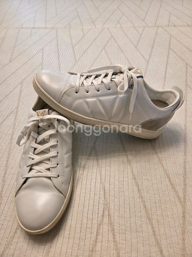 루이비통 스니커즈 270--1