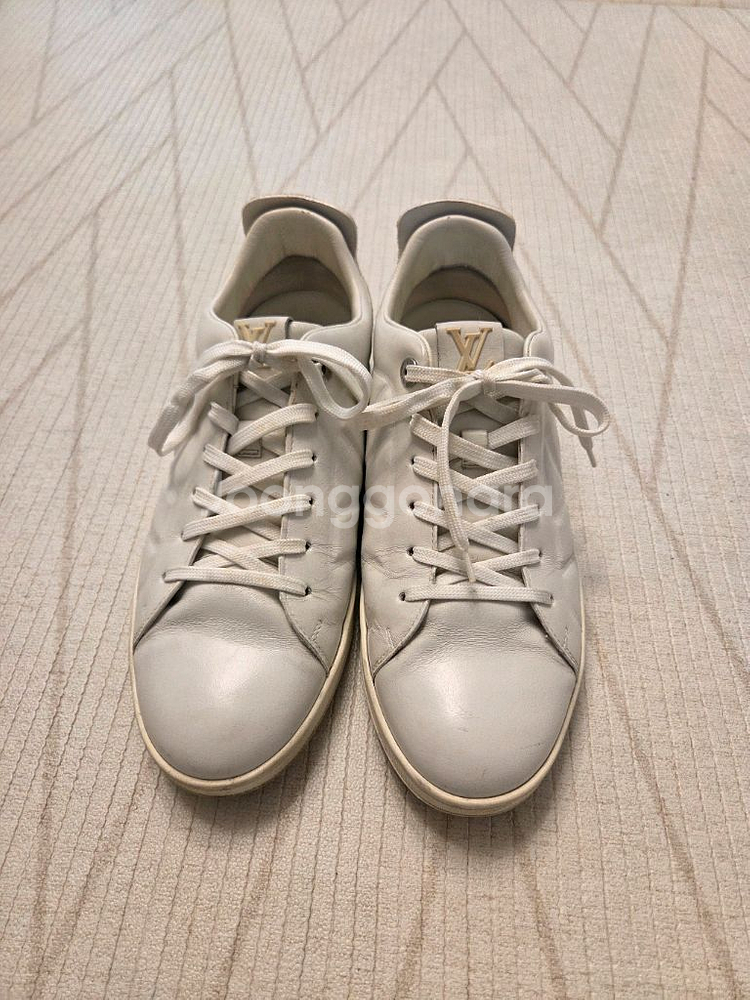 루이비통 스니커즈 270--0