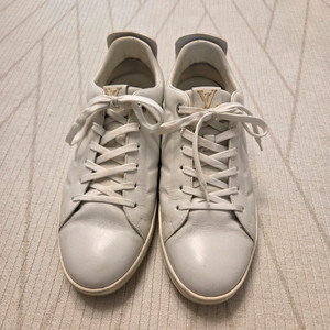 루이비통 스니커즈 270