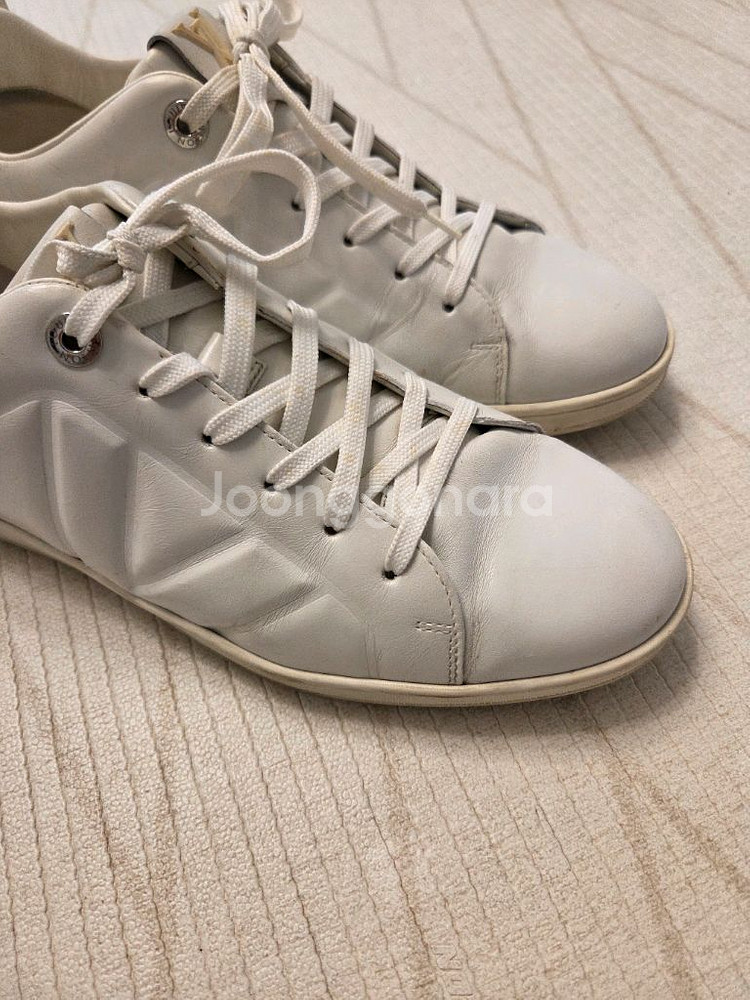 루이비통 스니커즈 270--3