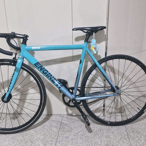 엔진11 볼텍스 17년식 민트 판/대 가격은 제시