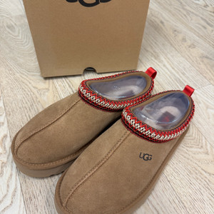 UGG 어그 타스만 슬리퍼 235 37 사이즈