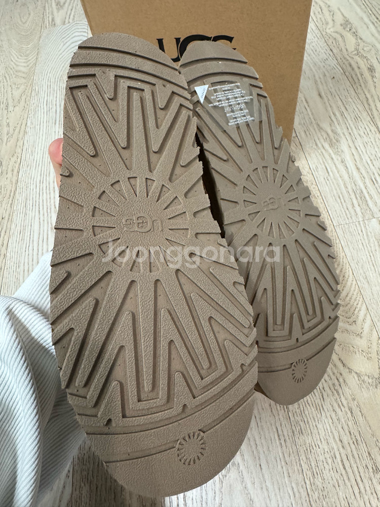 UGG 어그 타스만 슬리퍼 235 37 사이즈--3