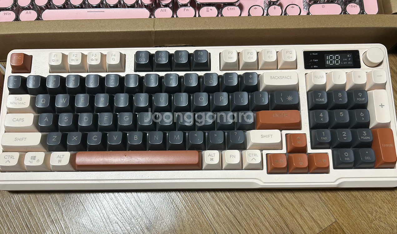 핑크 기계식 키보드 마우스 세트 + 블루투스 키보드= 동시에--2