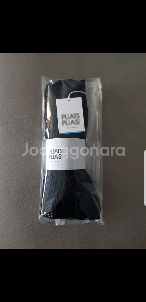 새상품)플리츠플리즈 11월 먼슬리가디건 블랙--2