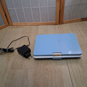 인비오 PD -2400휴대용 DVD 플레이어