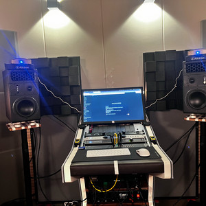 PMC6 스피커 1조 +이더넷 공유기(랜케이블 포함)