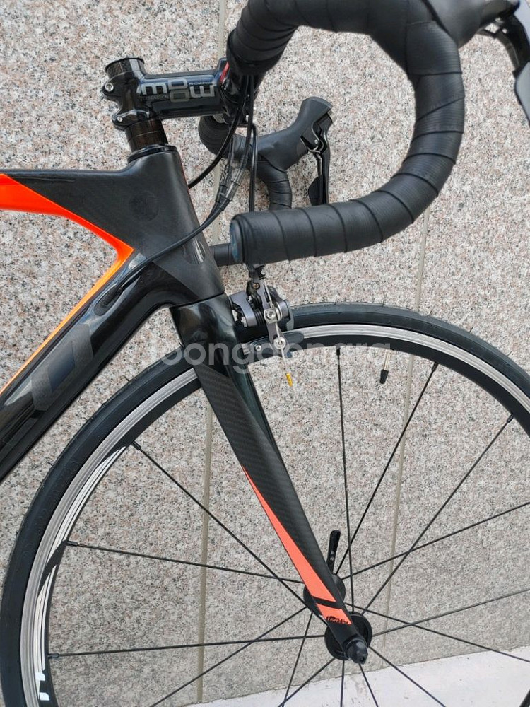 상태A급 17년 첼로 엘리엇s8 풀 울테그라 카본 로드자전거 490사이즈 팔아요.--1